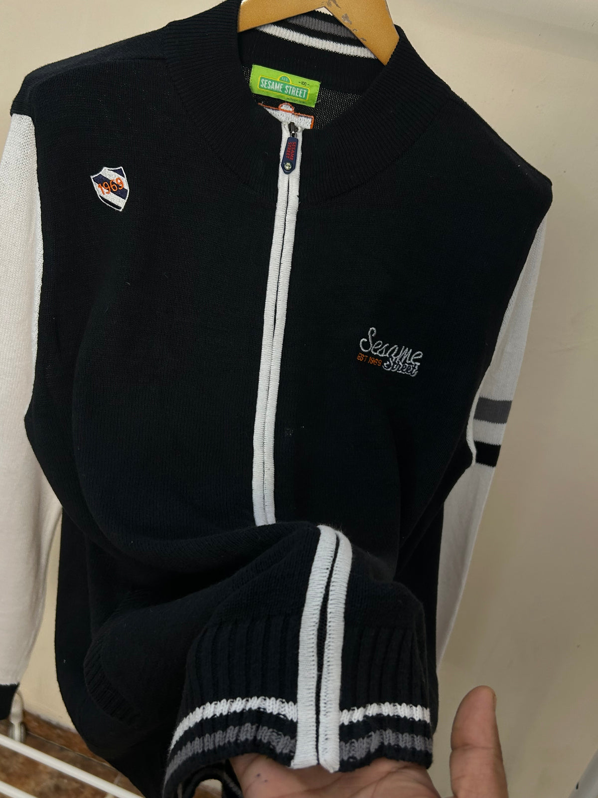 ZIPPER SWEATER (M)