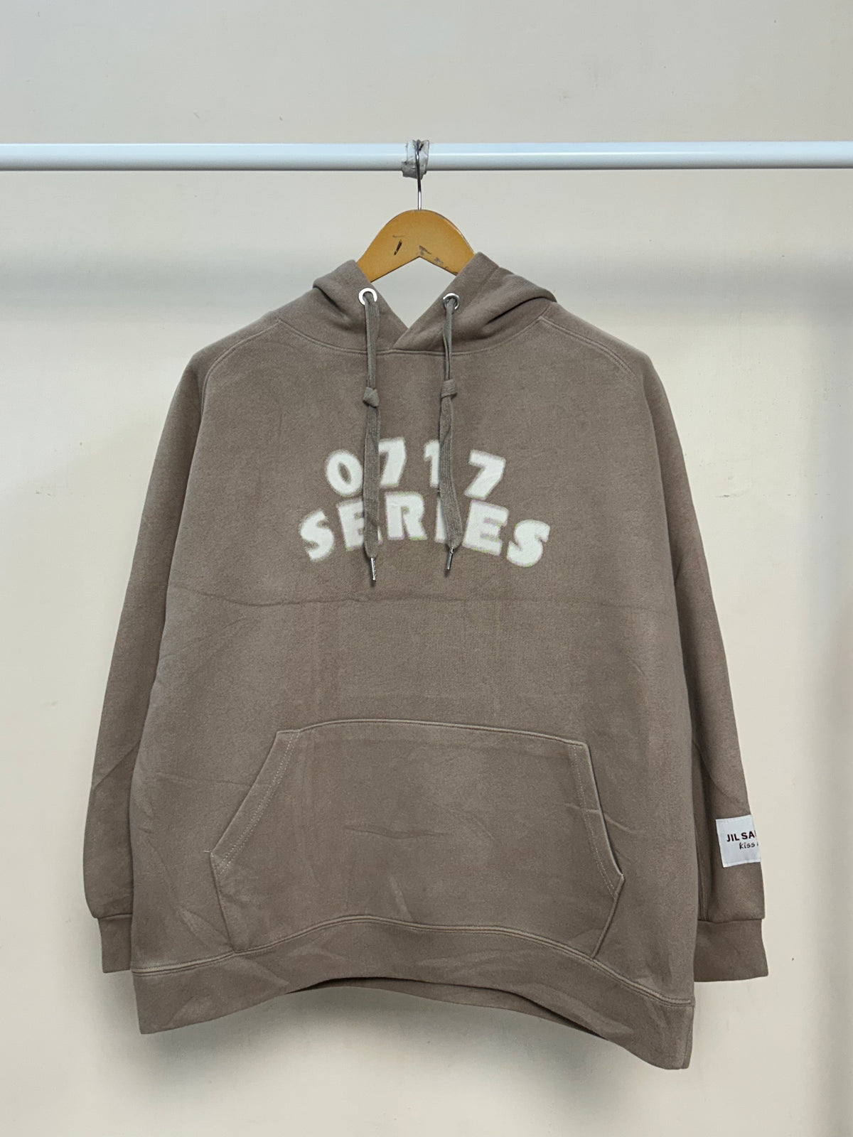 HOODIE FRONT POCKET